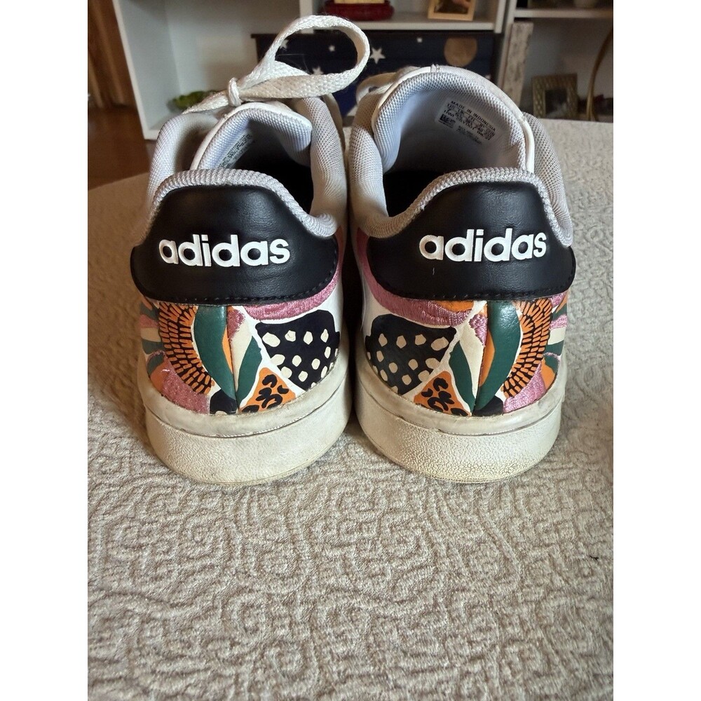 FARM RIO x ADIDAS Advantage White Floral Embroidered Women Size 7